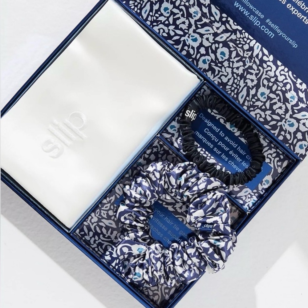 Slip Sloane Queen Pillowcase and Scrunchie Gift Set - Picture 2 of 11